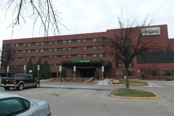 grand forks hospital 2